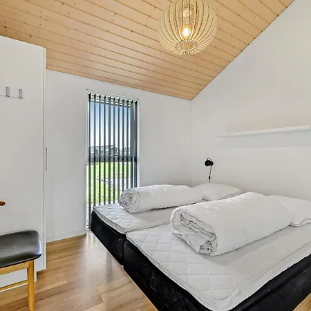 度假居 Four-bedroom In Rudkobing *