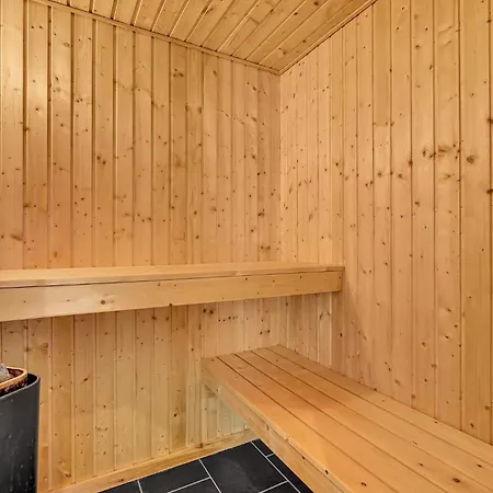 Four-bedroom In Rudkobing 度假居