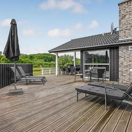 度假居 Four-bedroom In Rudkobing